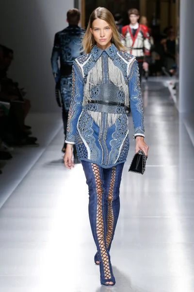 Look 54